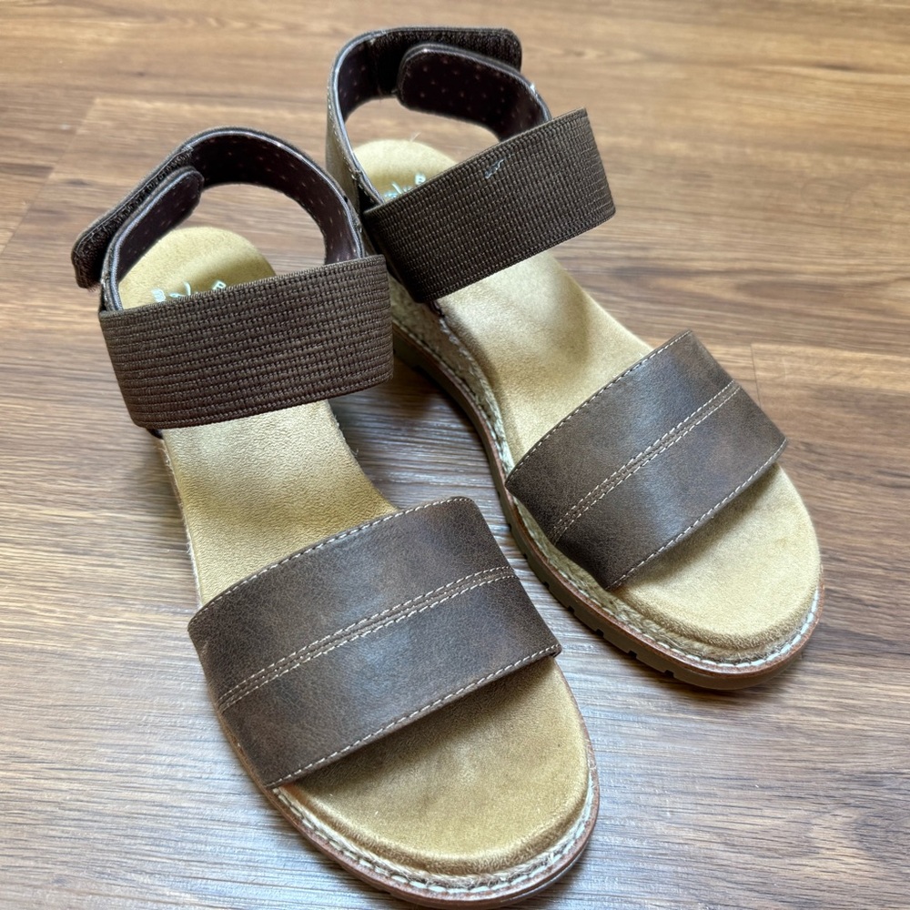 Skechers Bobs Desert Chill Vegan Washable Sandals - Cityscapes